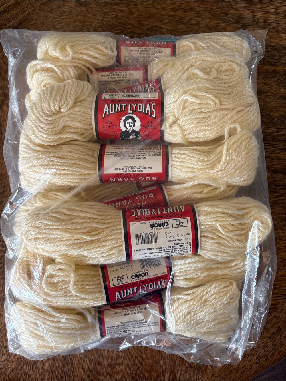 VTG factory Sealed Lot 12 Aunt Lydia's Heavy Rug Yarn Cream with hook